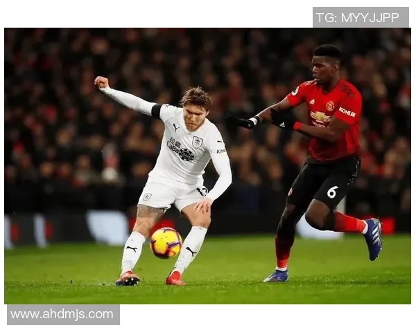 【巅峰冷门】谢什科双响炮震动英超，伯恩利2-2顽强阻击曼联，谁才是真正的屠龙少年？